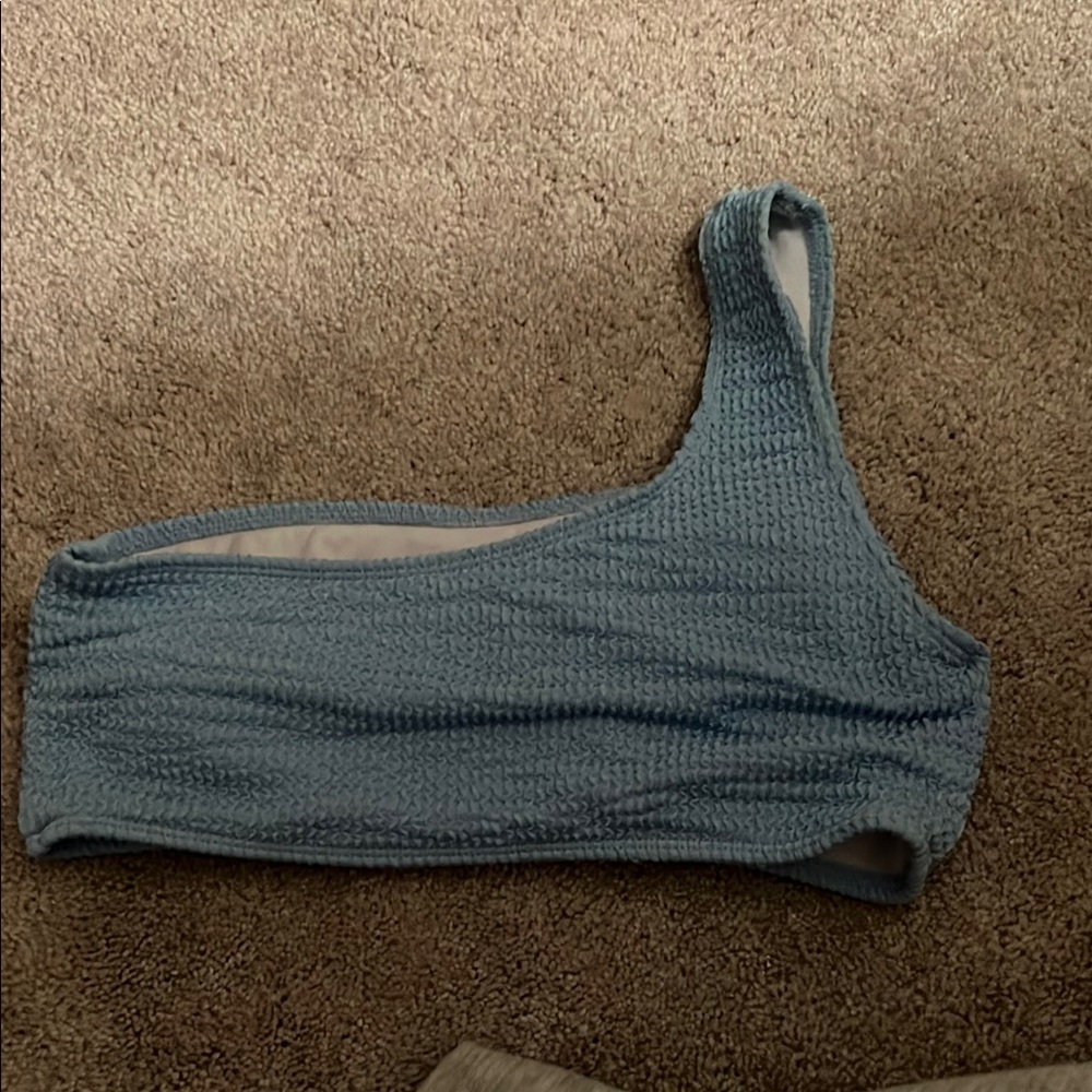 One-Shoulder Textured Top - Picture 2 of 3